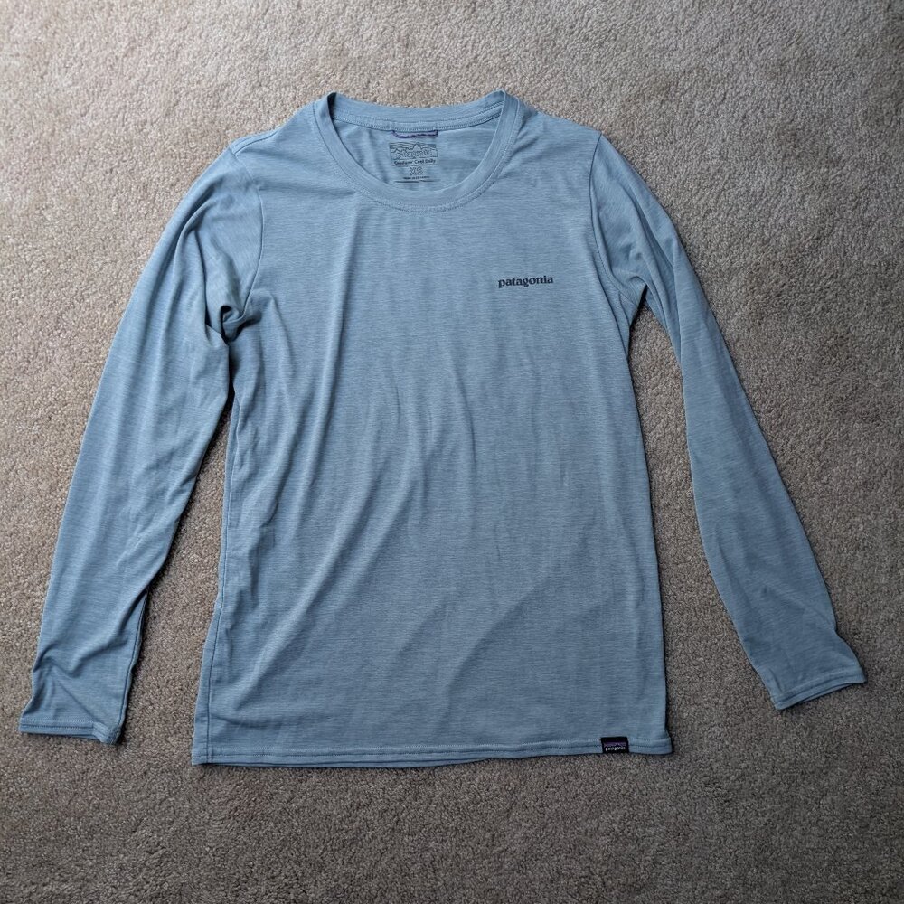 Patagonia Women's Long Sleeve Capilene Cool Daily Graphic Shirt, Size XS